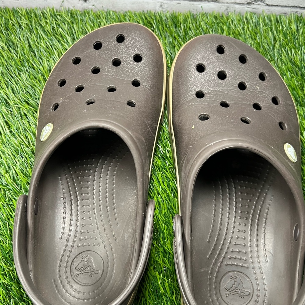 Crocs CROCBAND Clog BROWN/w Tan Sole Stripe Sz Men 6 Women 8 CLASSY & COMFY! - Picture 5 of 9